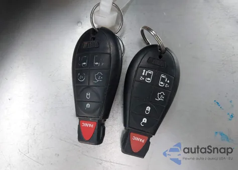 2013 Chrysler Town & Country Touring from USA, damaged, VIN 2C4RC1BG9DR744075